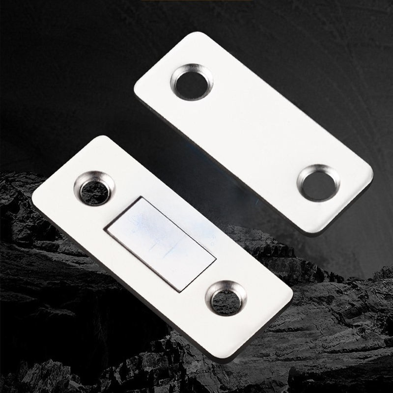 Fermeture magnétique extra-plate pour placards et tiroirs